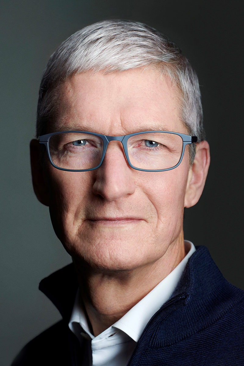 Tim Cook headshot